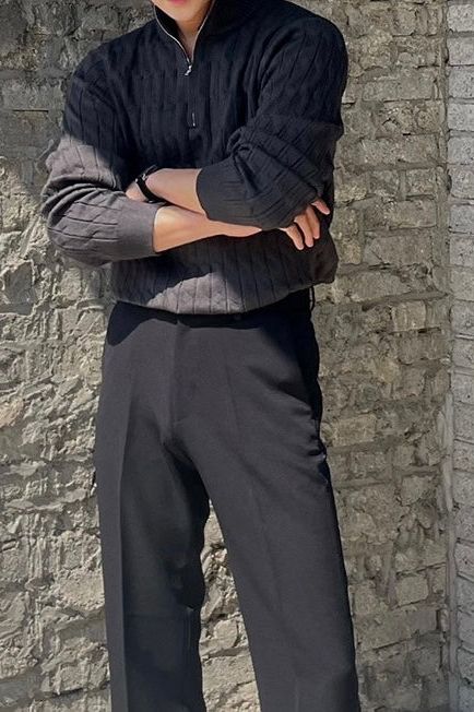 GWANGJU Cable Half Zip Sweater