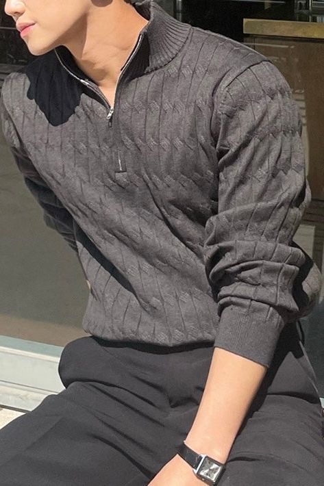 GWANGJU Cable Half Zip Sweater