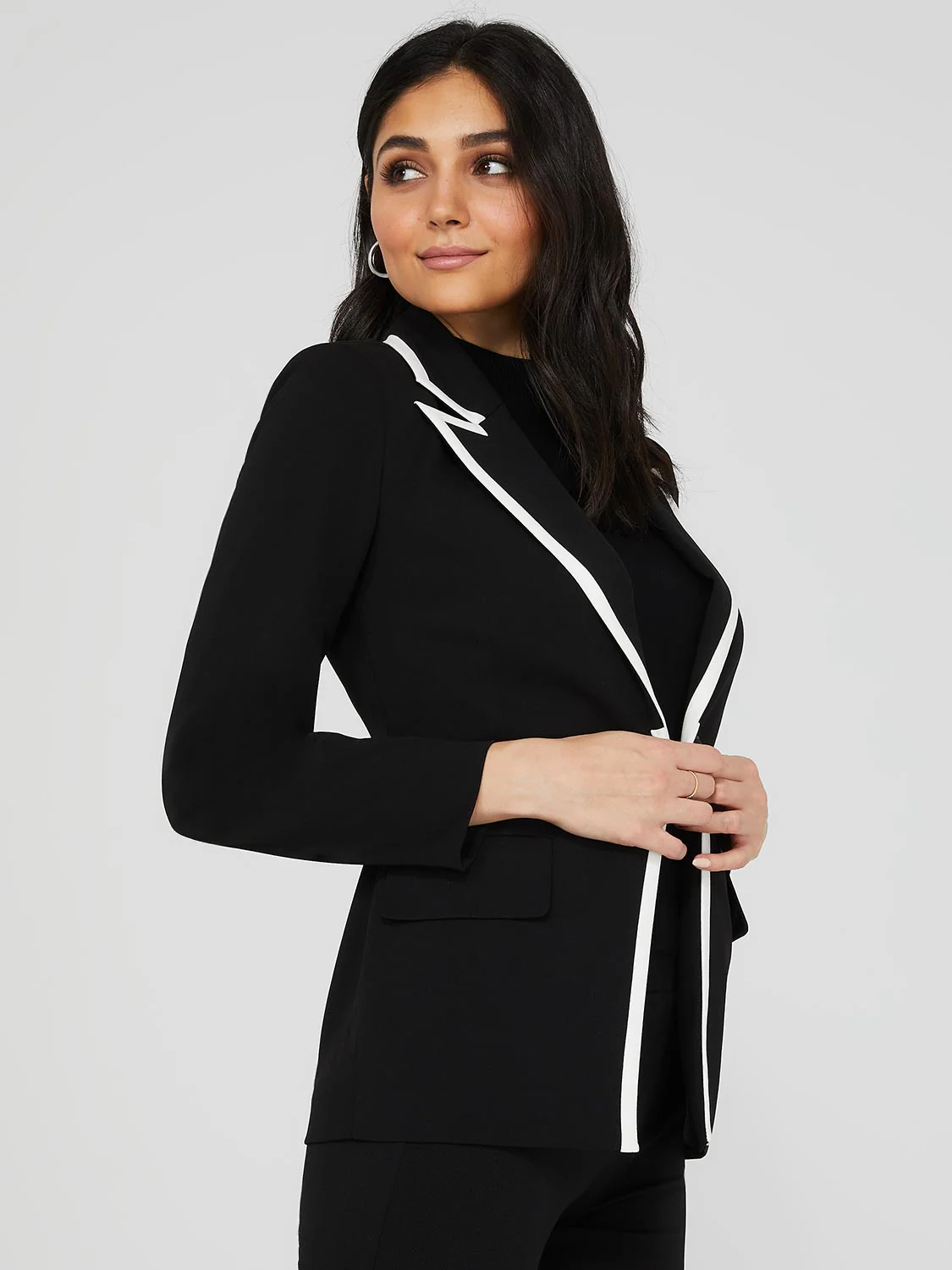 One-Button Contrast Trim Blazer