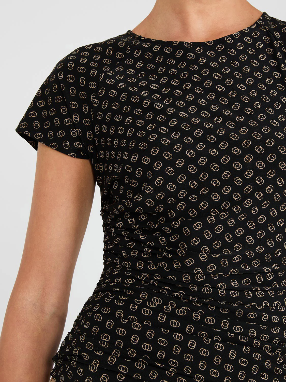 Print Short Raglan Sleeve Top With Side Pleats