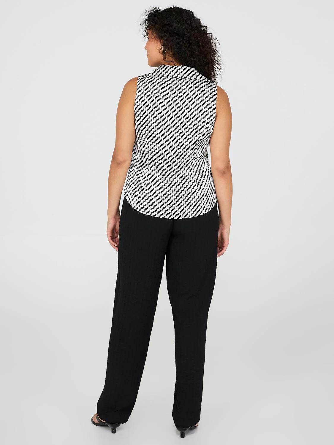 Print Sleeveless Satin Blouse