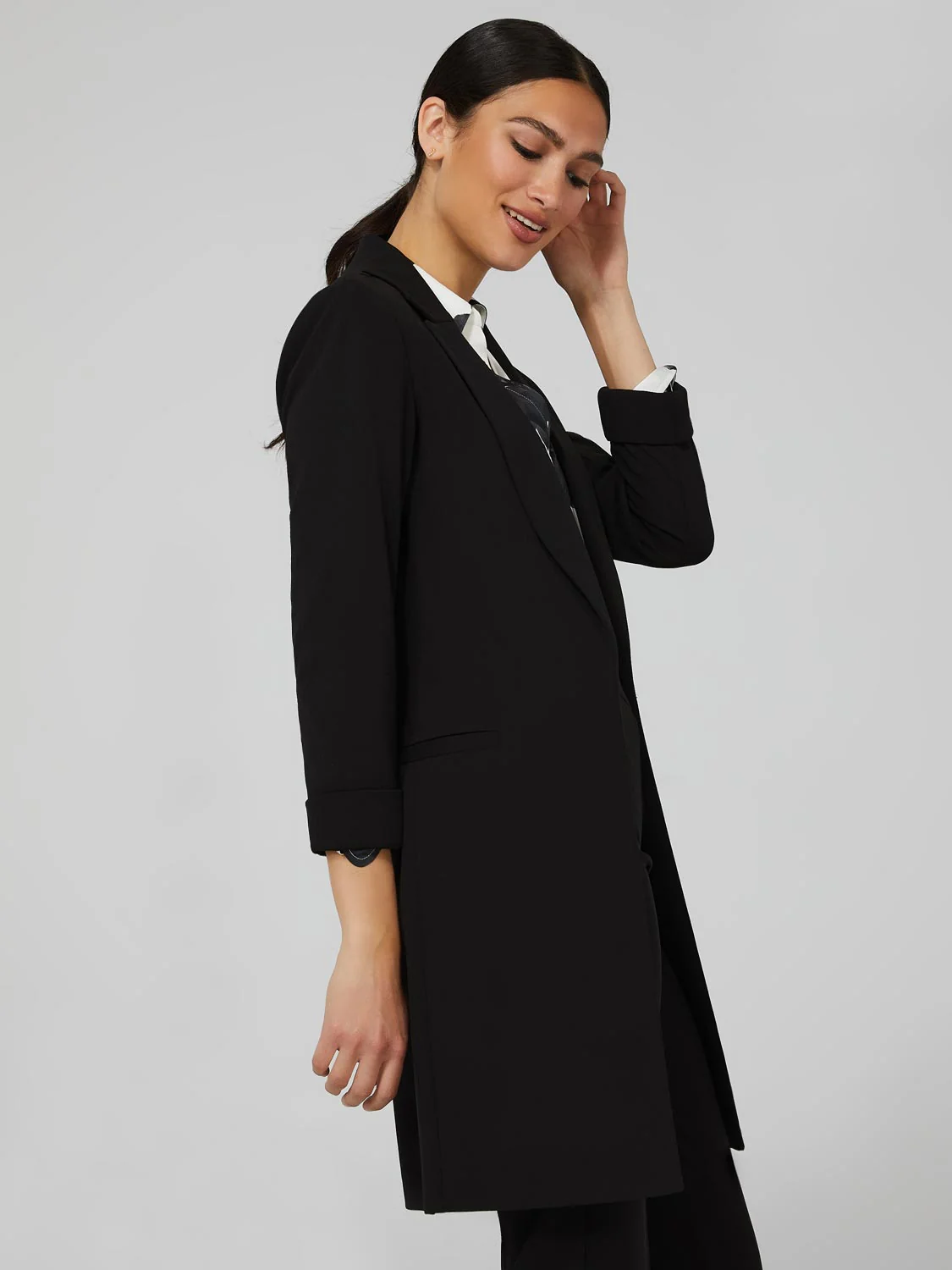 Long Open Blazer With Front Pockets