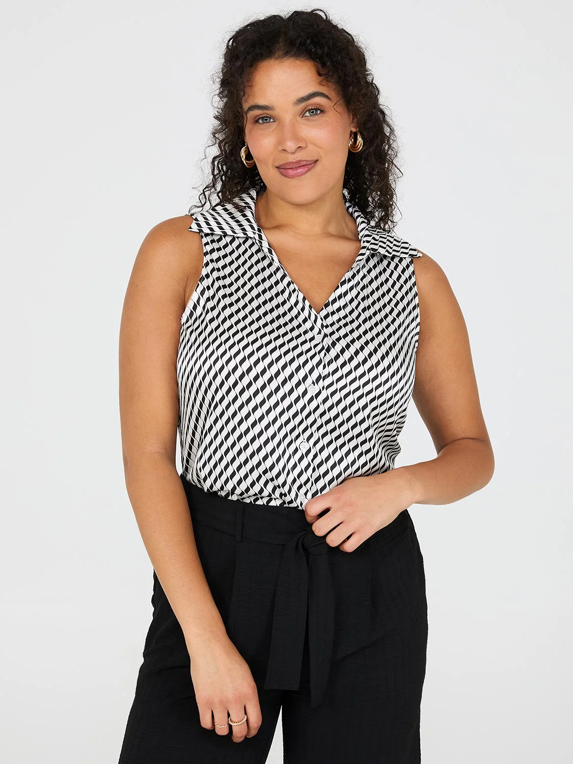 Print Sleeveless Satin Blouse