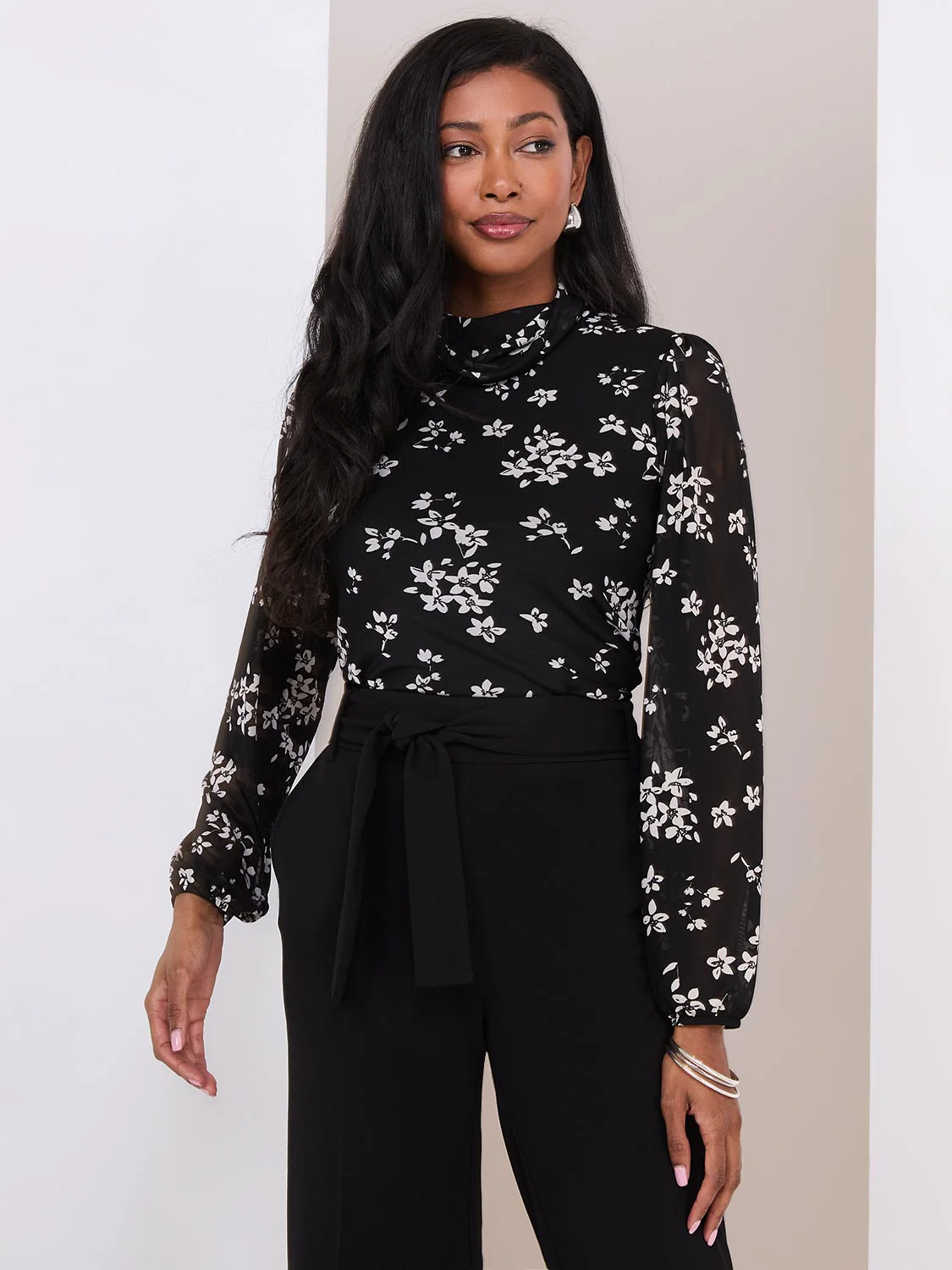 Floral Print Balloon Sleeve Turtleneck Top