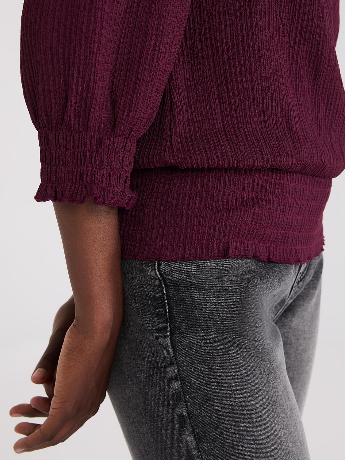 Textured 3/4 Sleeve Round Neck Top