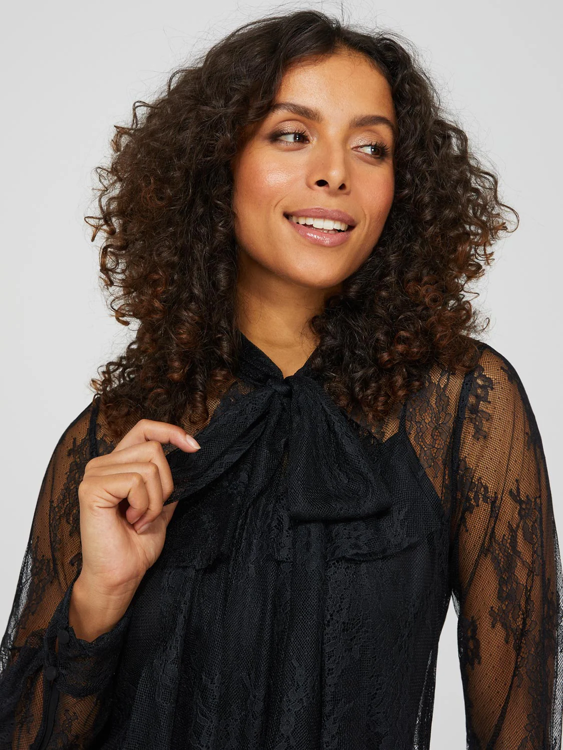 Floral Lace Bow Blouse With Cami