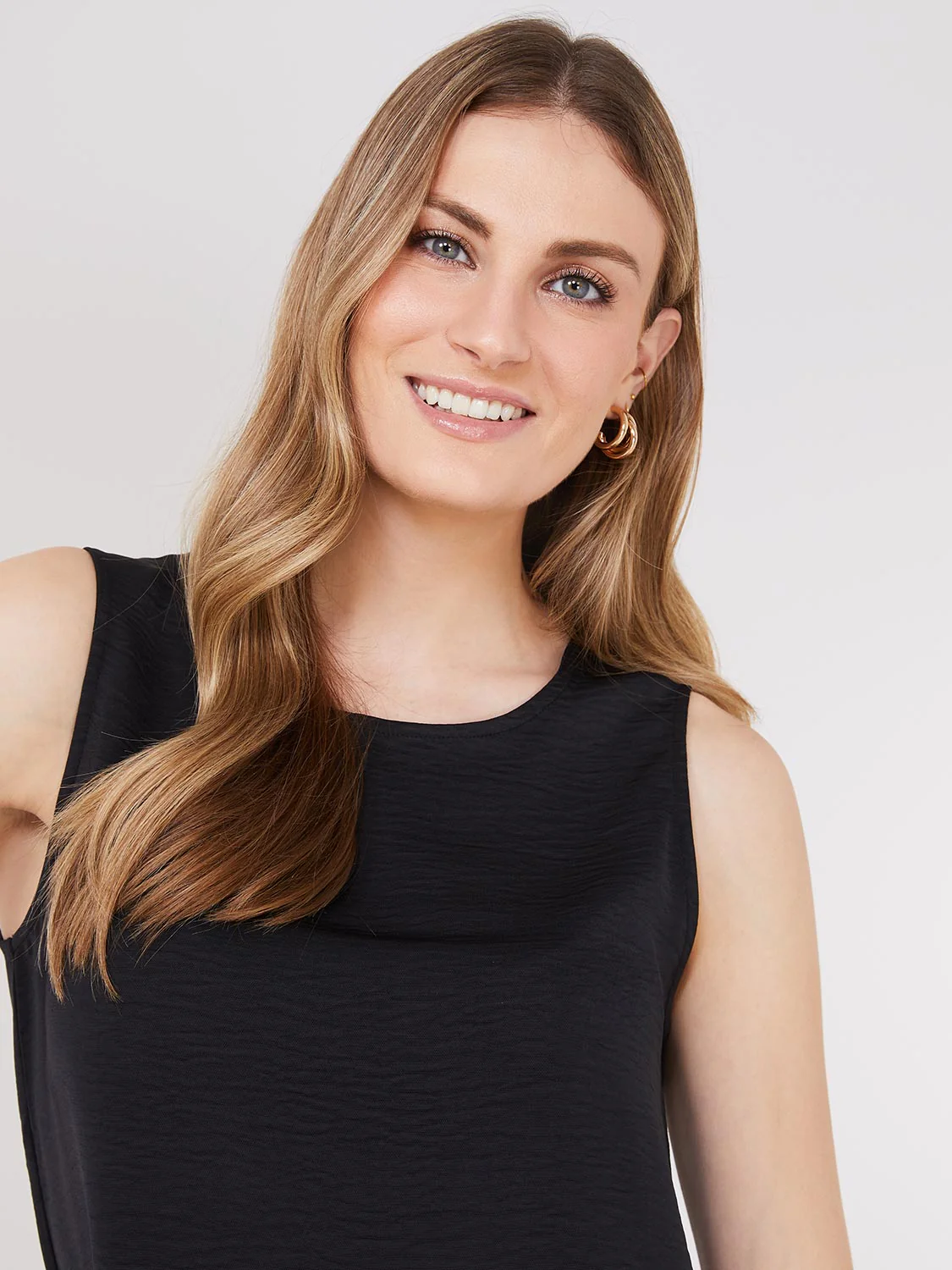 Sleeveless Textured Blouse