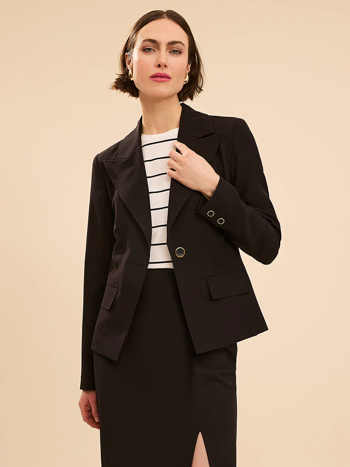 One-Button Blazer With Flap Pockets