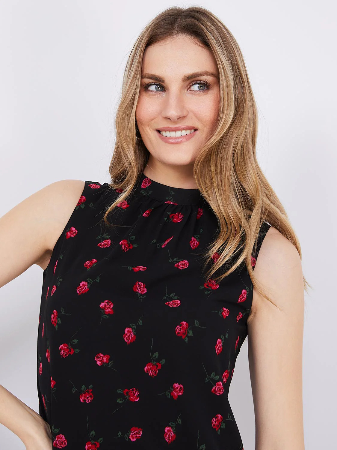 Printed Sleeveless Chiffon Blouse