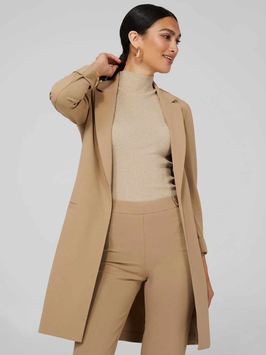 Long Open Blazer With Front Pockets