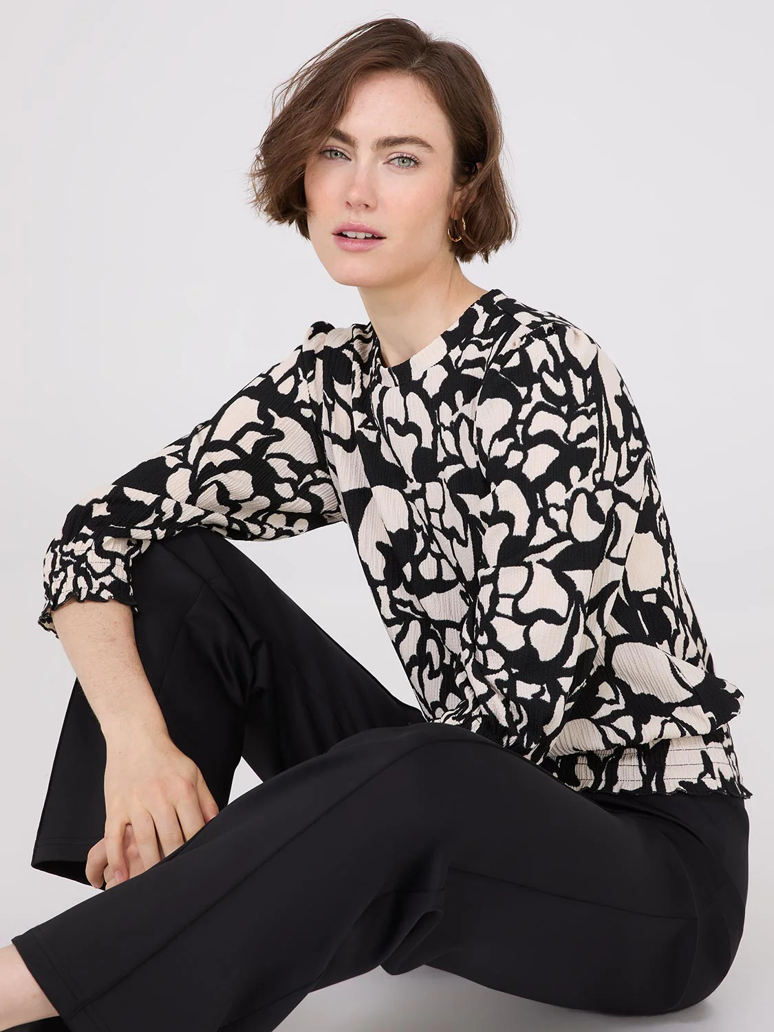 Printed Textured 3/4 Sleeve Round Neck Top