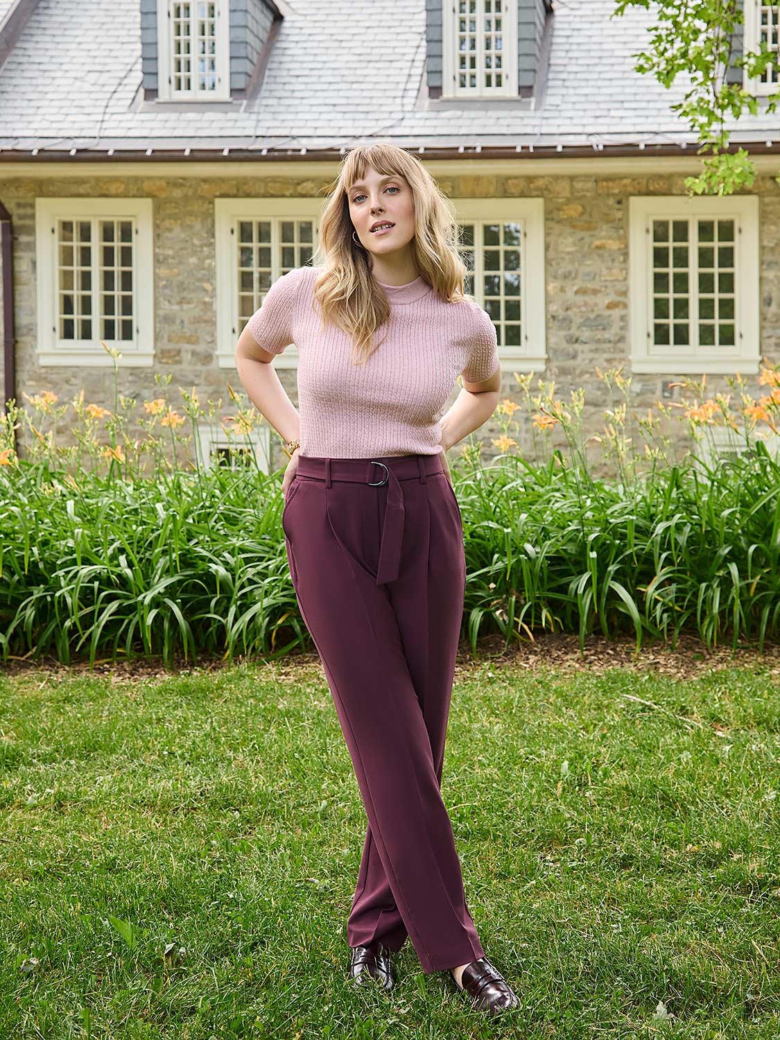 Mid-Rise Pleated Ankle Length Pants