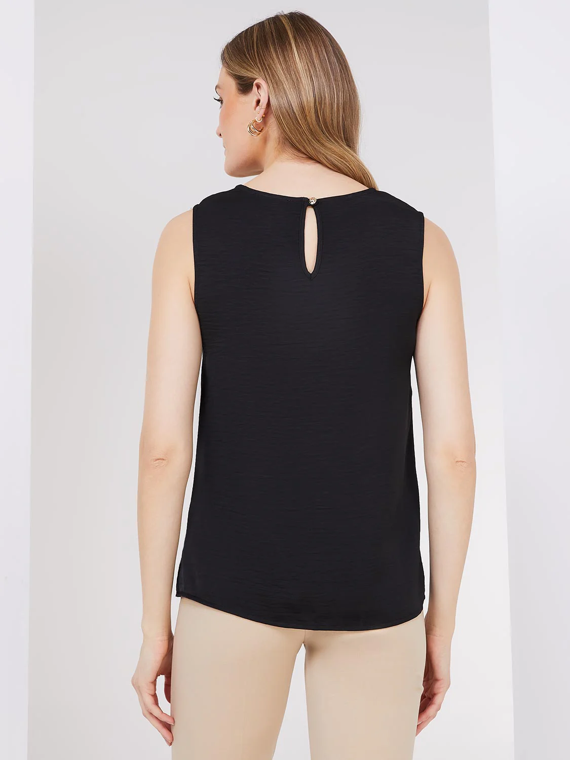 Sleeveless Textured Blouse