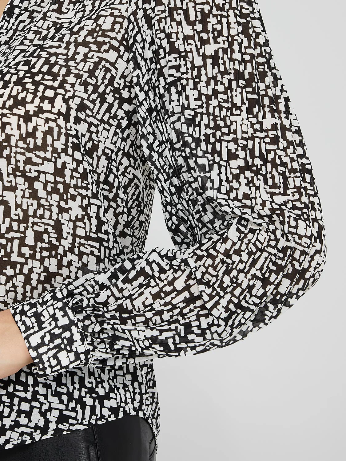 Printed Button-Front Blouse With Pleated Sleeves