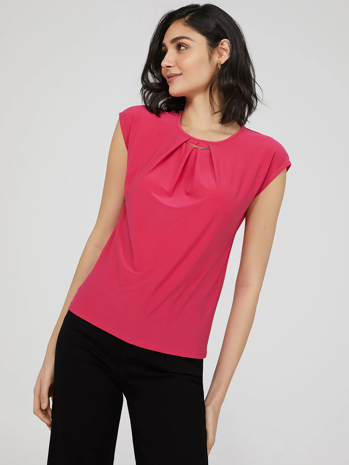 Pleated Top With Bar Detail