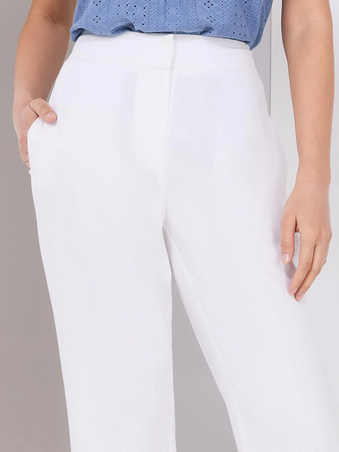 Wide-Leg Linen Pants