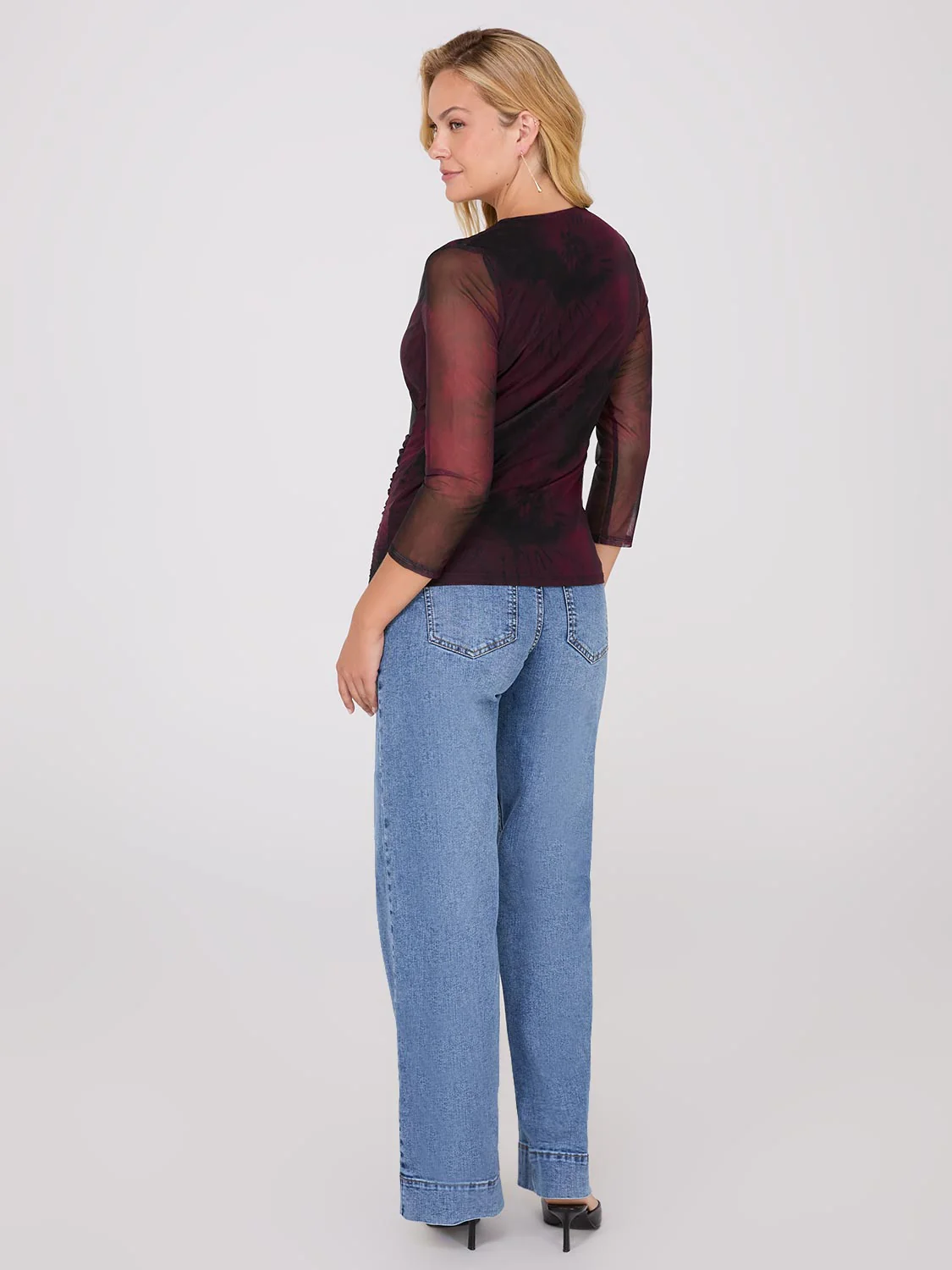 Abstract Print Crossover Mesh Top