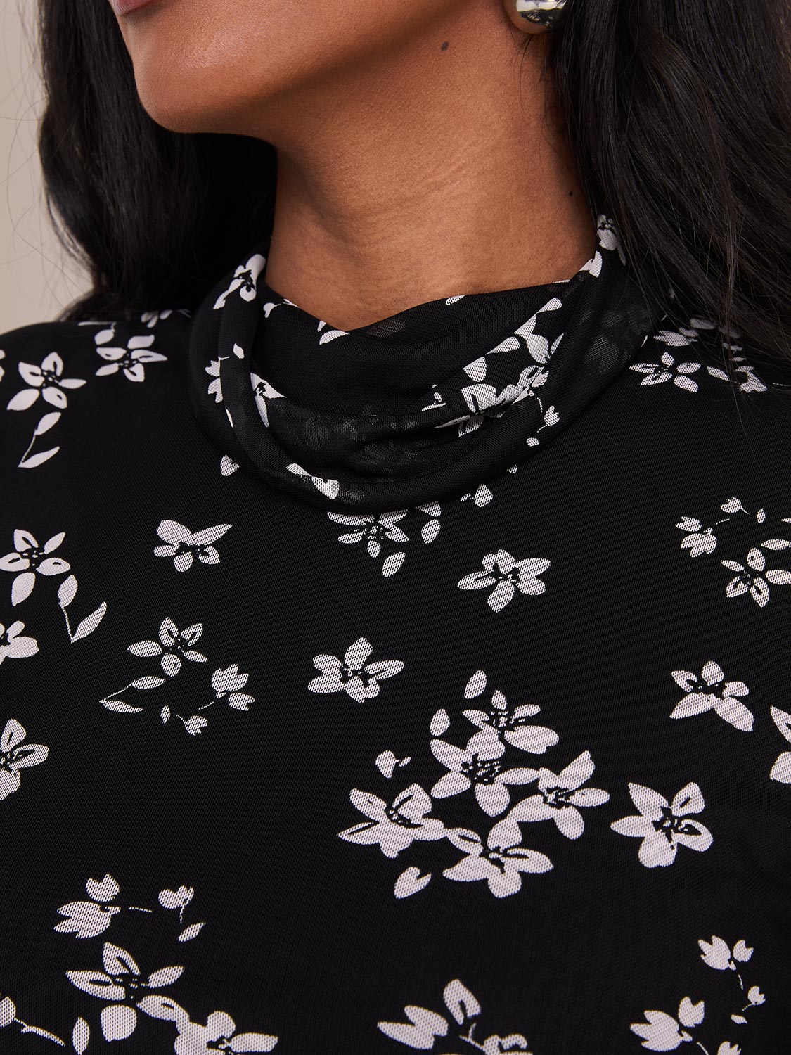 Floral Print Balloon Sleeve Turtleneck Top