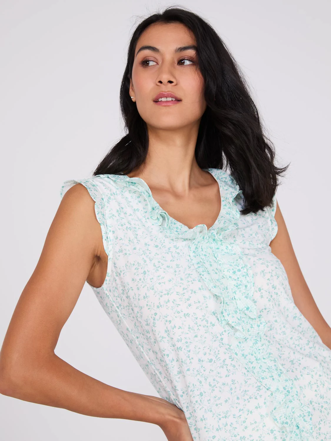 Sleeveless Floral Print V-Neck Top With Ruffle Details