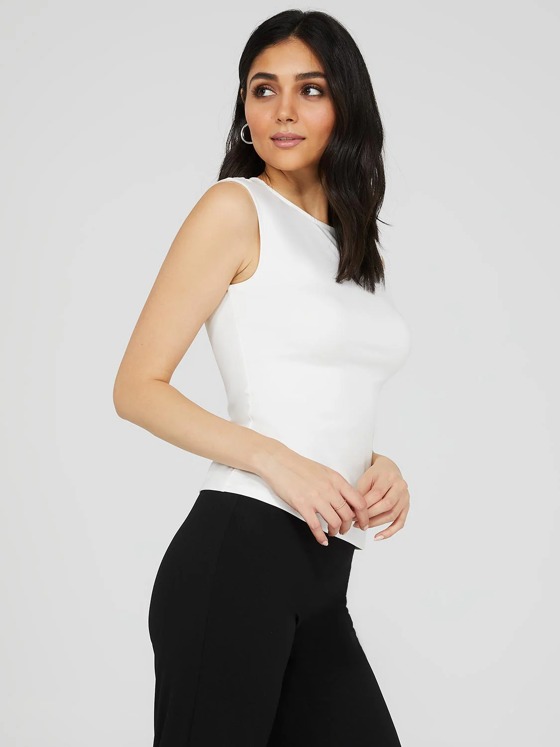 Sleeveless Crew Neck Top