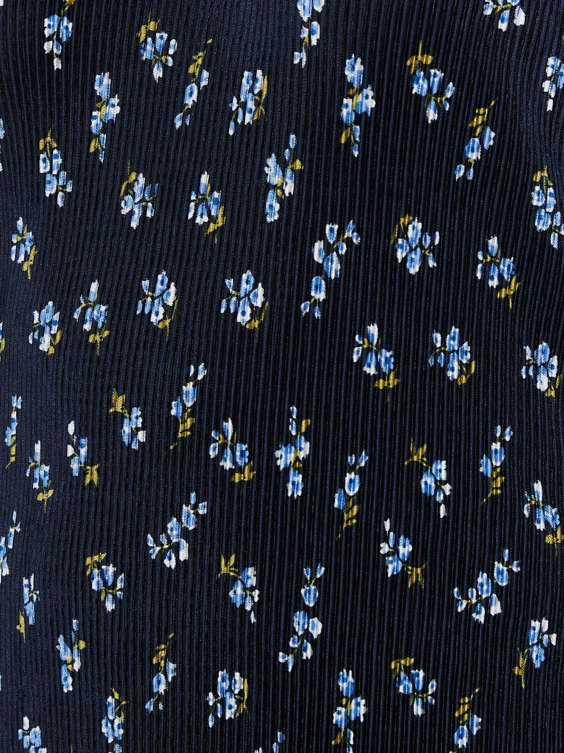 Floral Print Plisse V-Neck Top