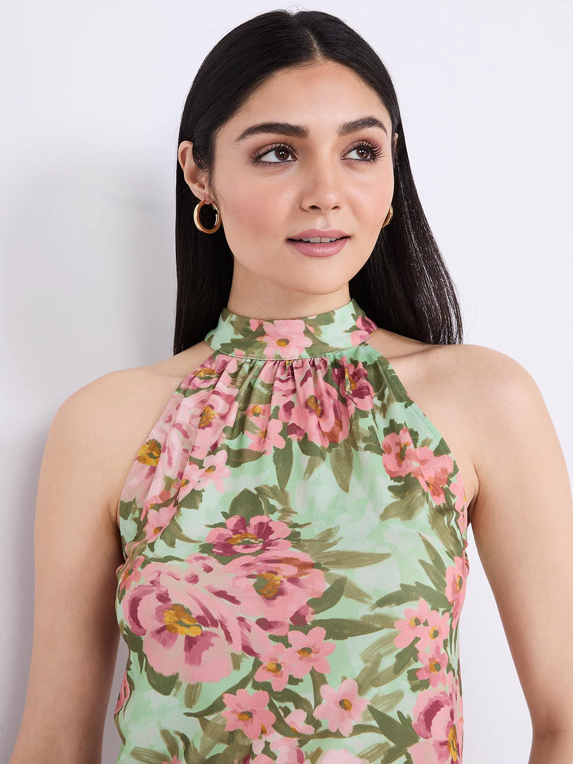 Sleeveless Floral Print Mock Neck Top