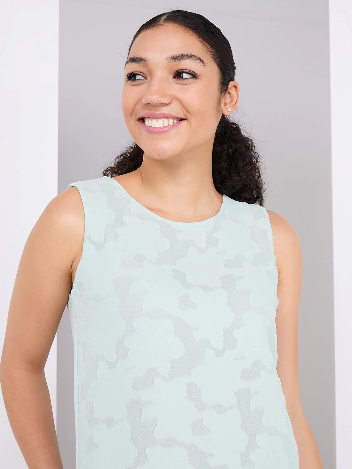 Sleeveless Floral Burnout Chiffon Top
