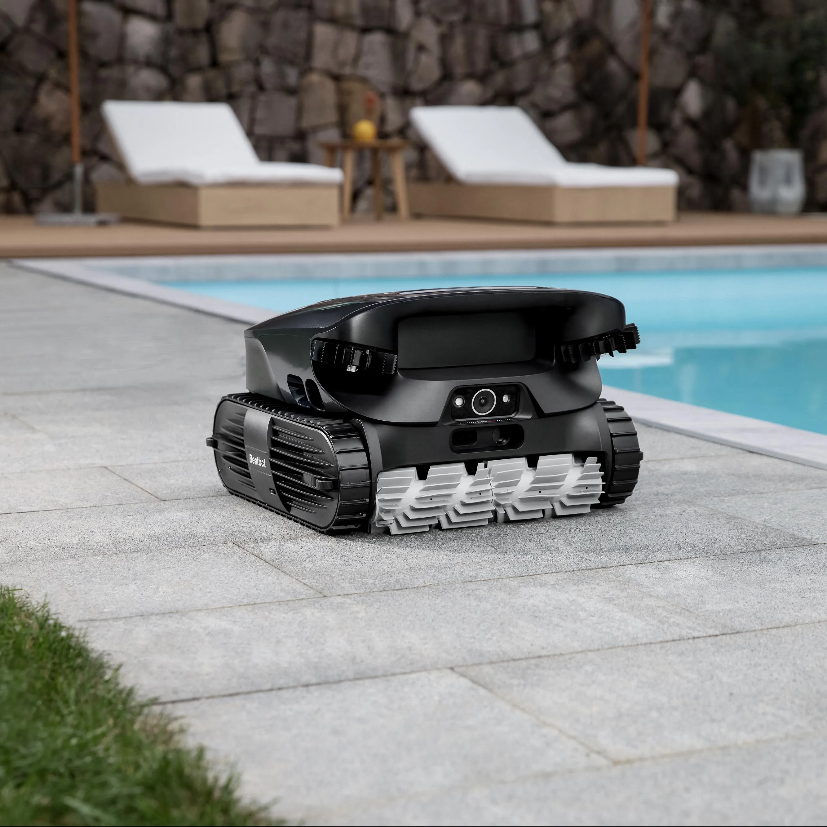 Robot nettoyeur de piscine sans fil Beatbot AquaSense® 2 Ultra collection | LIDL