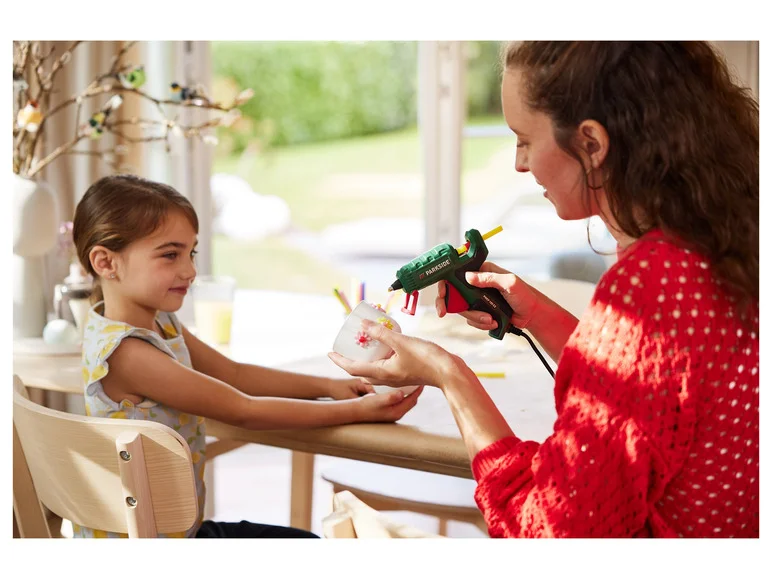 PARKSIDE® Bâtons de colle basse température. 40 pièces collection | LIDL