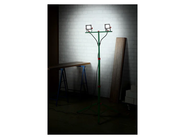 PARKSIDE® Projecteur de travail à LED PASG 30 B3 collection | LIDL
