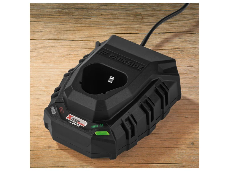 PARKSIDE® Chargeur de batterie PLGK 12 A3. 2.4 A. 12 V collection | LIDL
