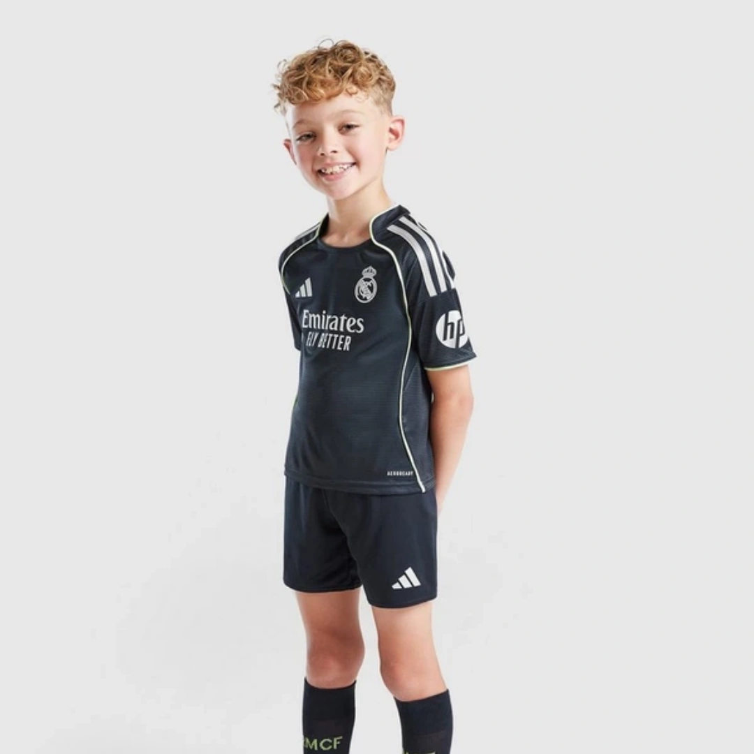 Kid's Real Madrid Away Kit 2025/26