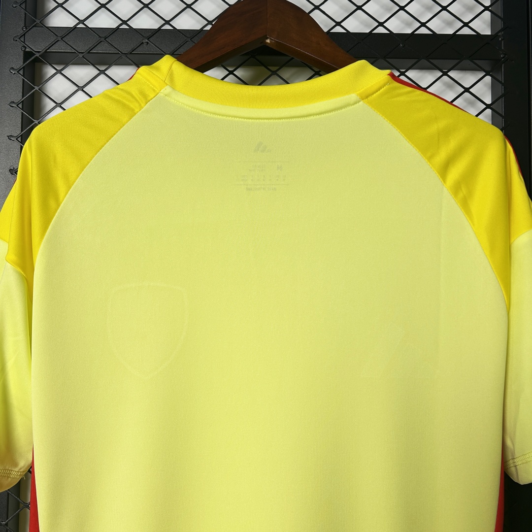 Arsenal Goalkeeper Jersey 2025/26
