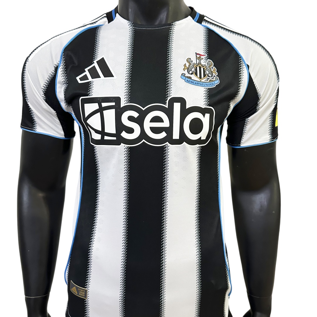 Player Version Newcastle United Home Jersey 2025/26