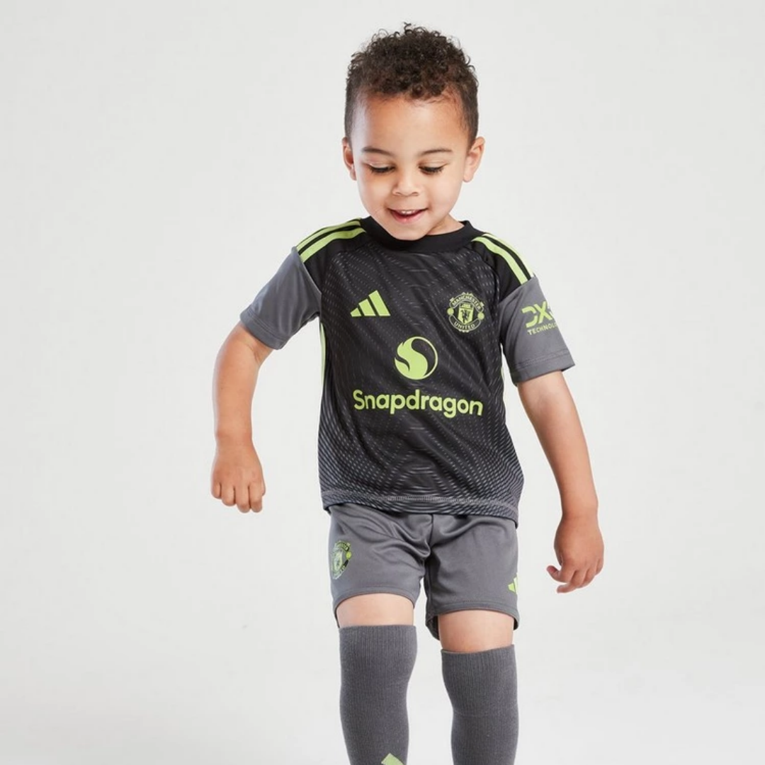 Kid's Manchester United Away Goalkeeper Kit 2025/26