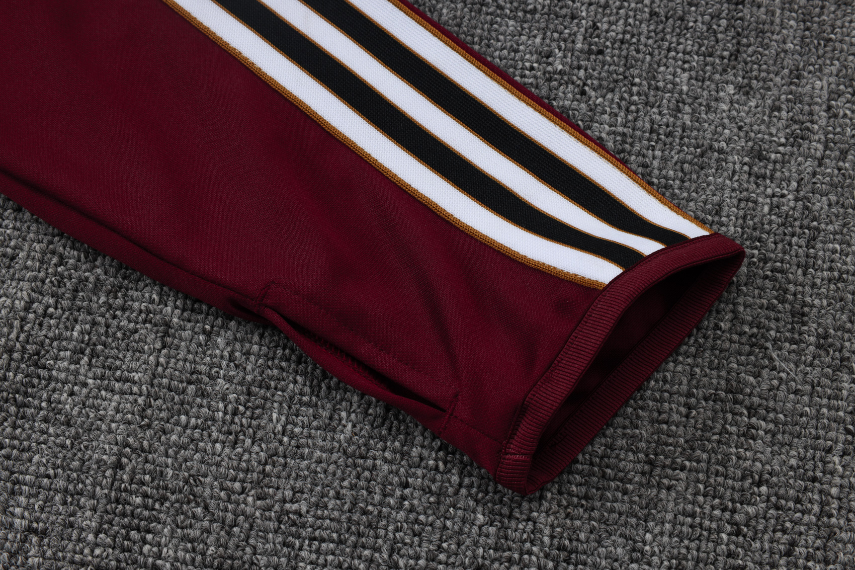 Ajax Training Kit (Sweatshirt+Pants) Deep Red 2025/26