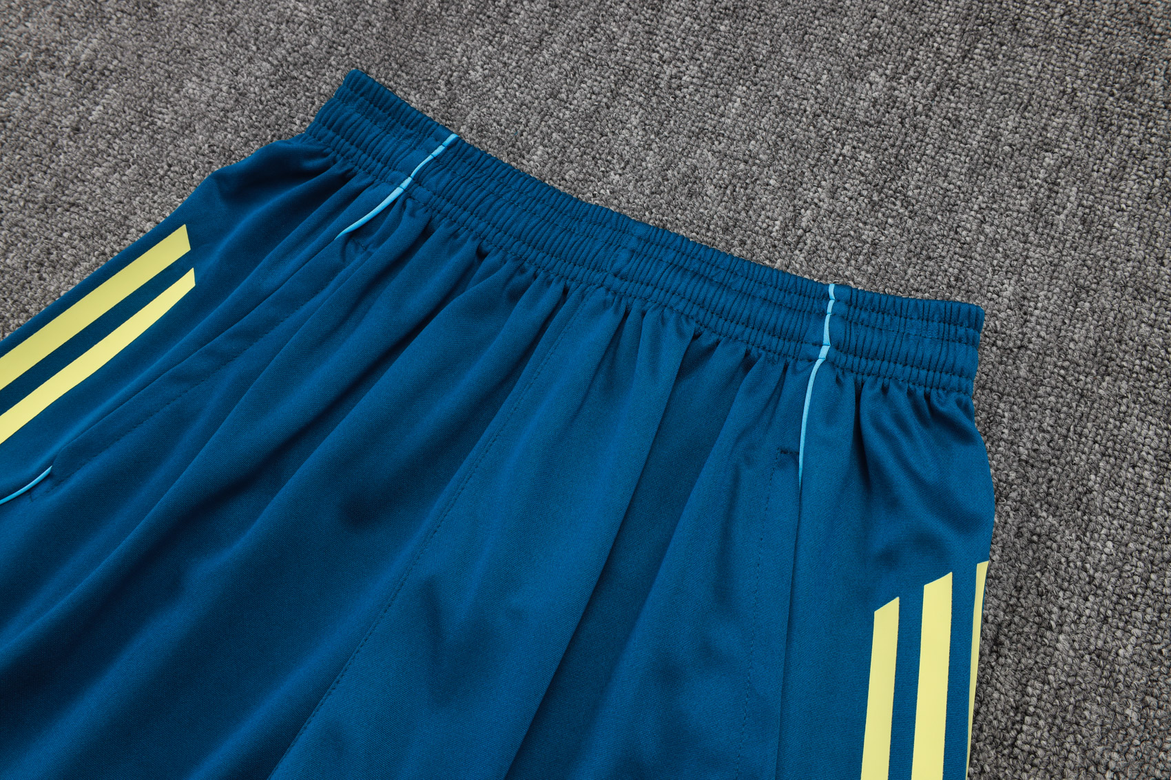 Juventus Sleeveless Training Kit Blue 2025/26