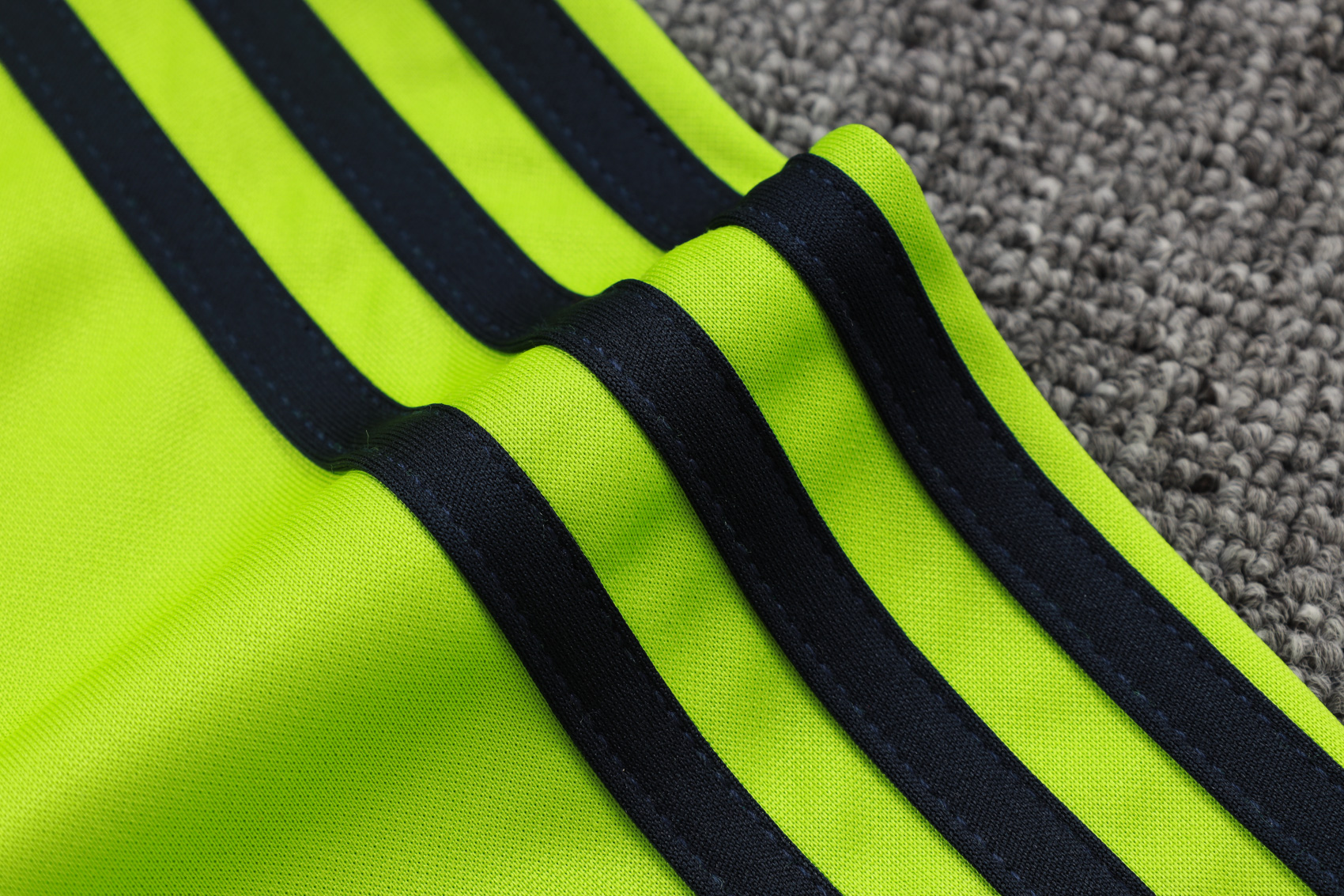 Real Madrid Training Kit (Sweatshirt+Pants) Green 2025/26