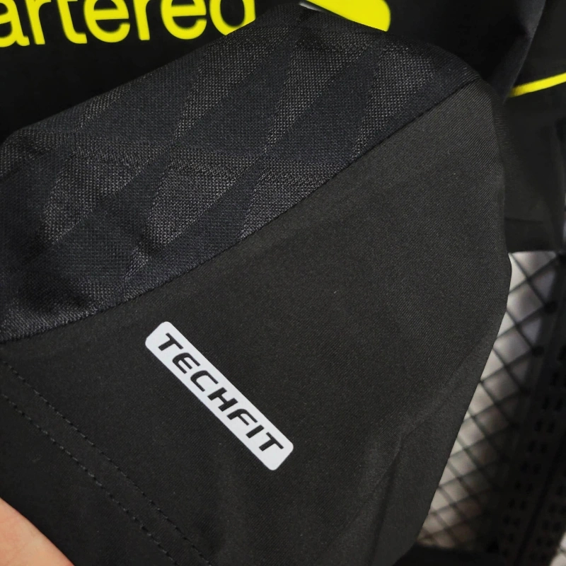 Liverpool Retro Football Jersey Away Custom Shirt 2010/11