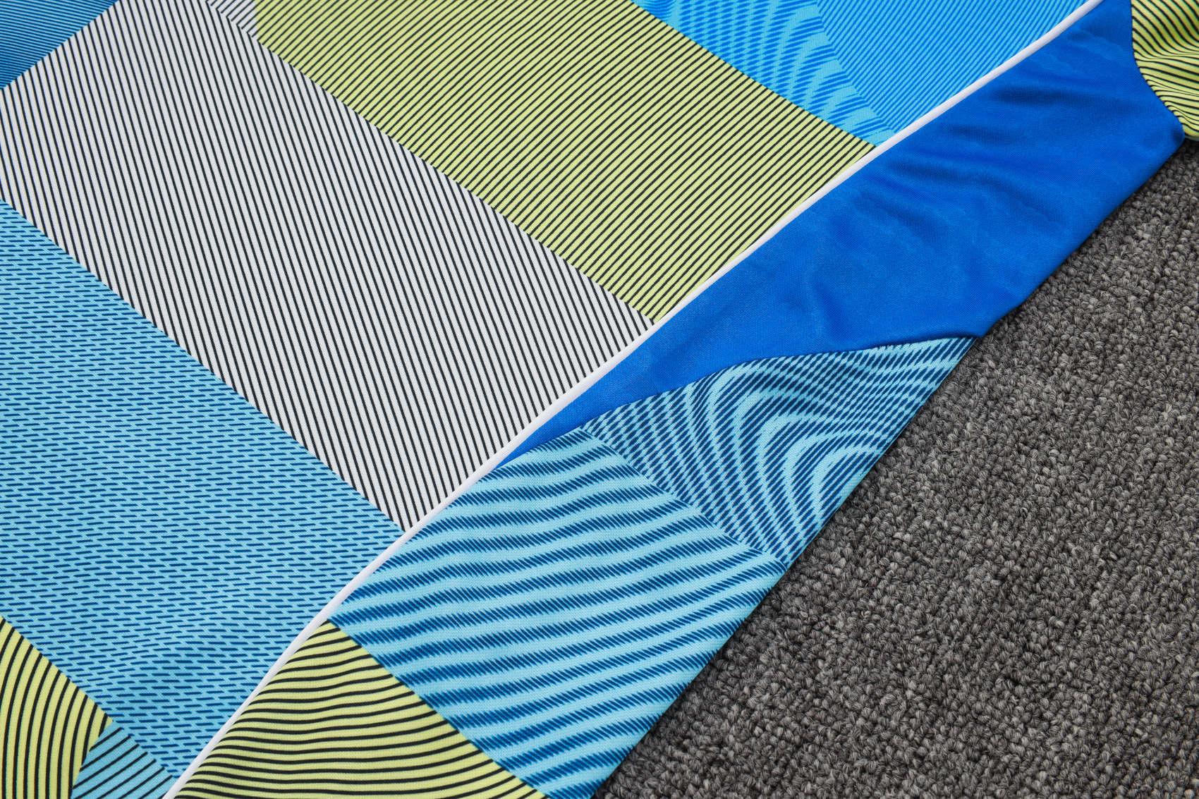 Real Madrid Training Kit (Sweatshirt+Pants) Green 2025/26