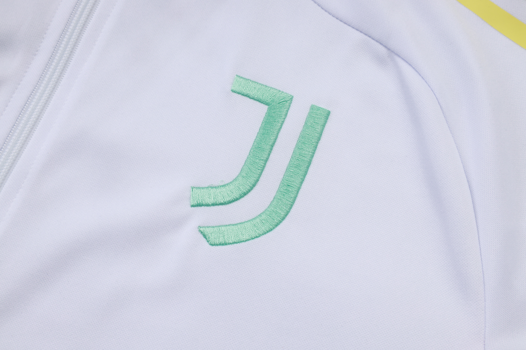 Juventus Training Kit (Jacket+Pants) White 2025/26