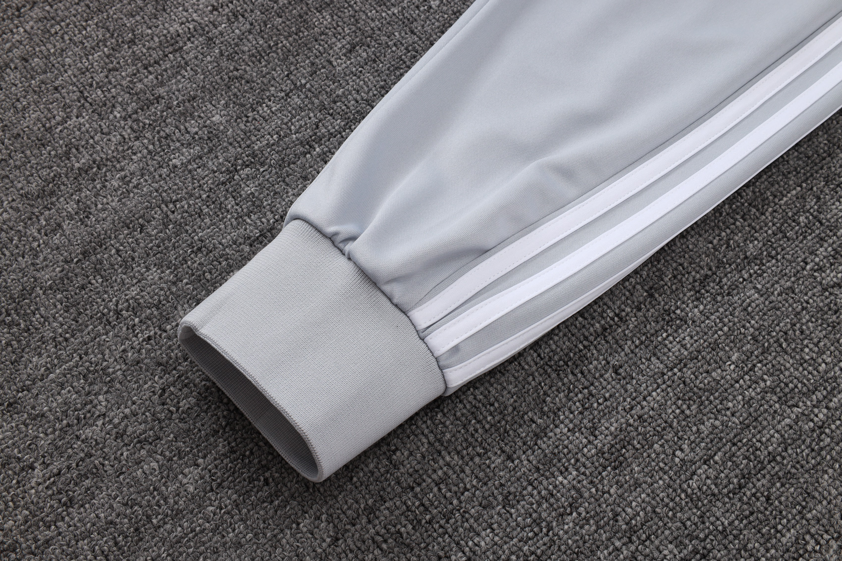 Real Madrid Training Kit (Jacket+Pants) White&Grey 2025/26