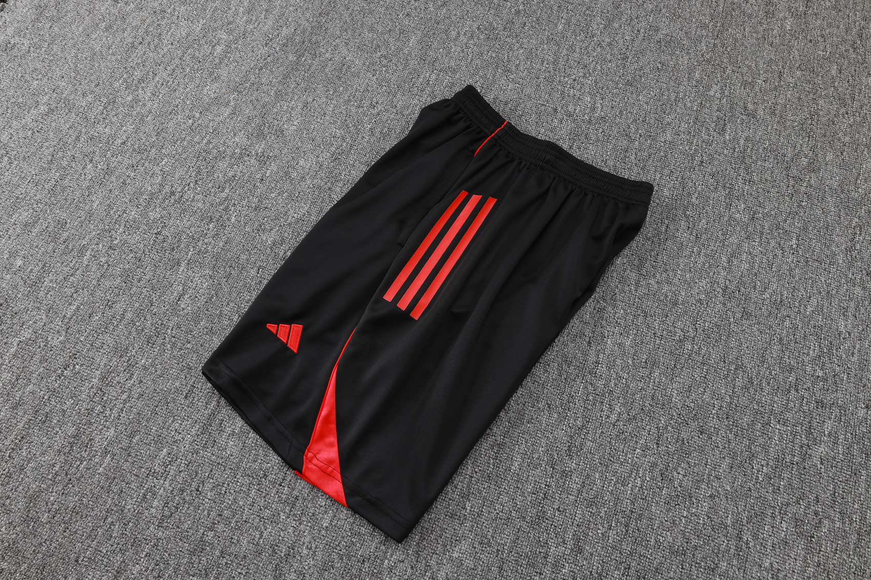 Bayern Munich Training Jersey Kit Black 2025/26