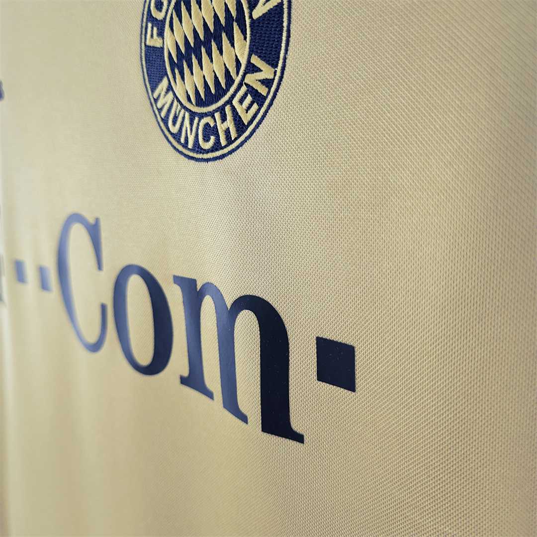 Bayern Munich Retro Jersey Away Soccer Shirt 2004/05