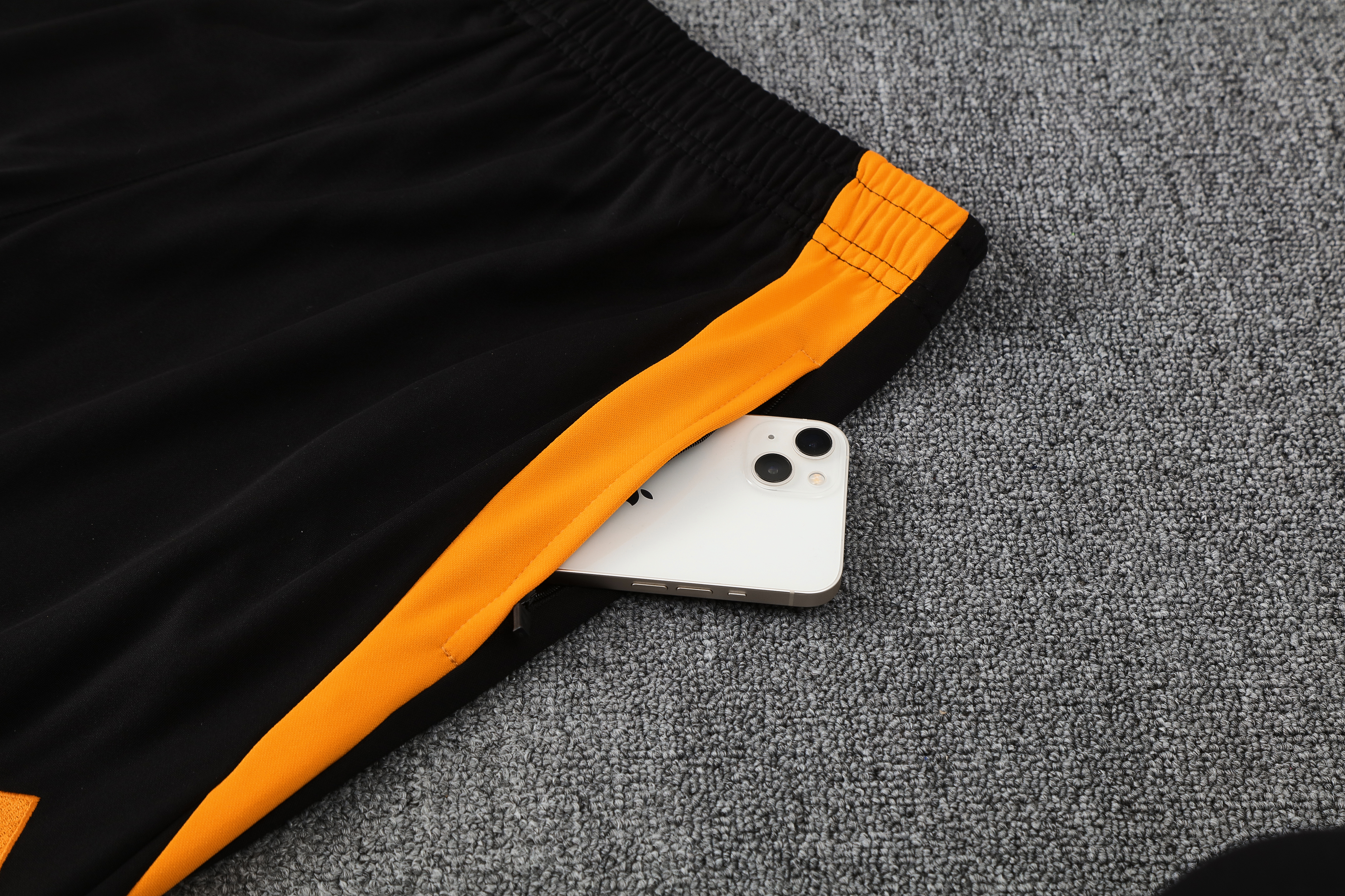 Real Madrid Training Kit (Polo+Pants) 2025/26