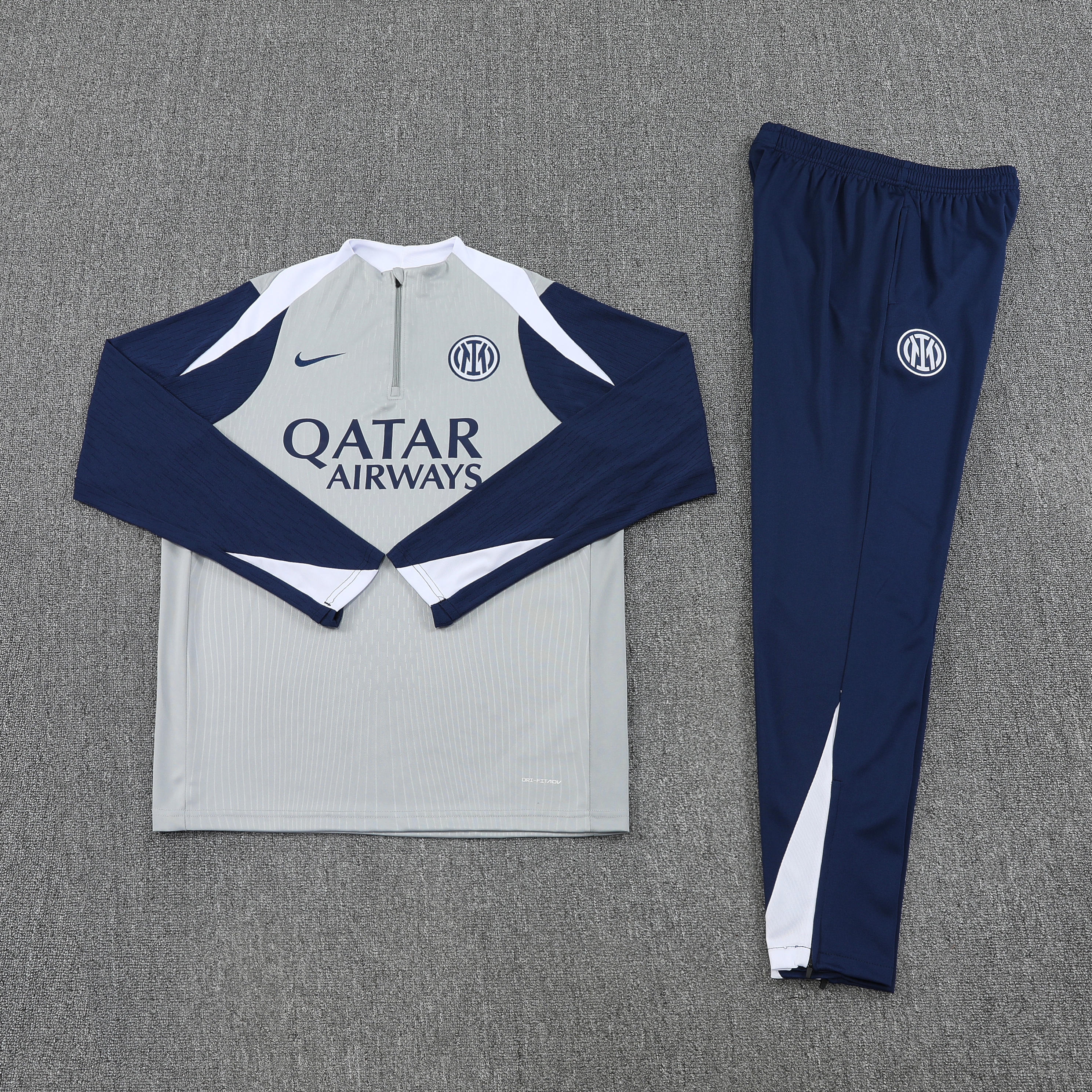 Inter Milan Authentic Training Kit (Sweatshirt+Pants) Grey 2025/26 - Player Version