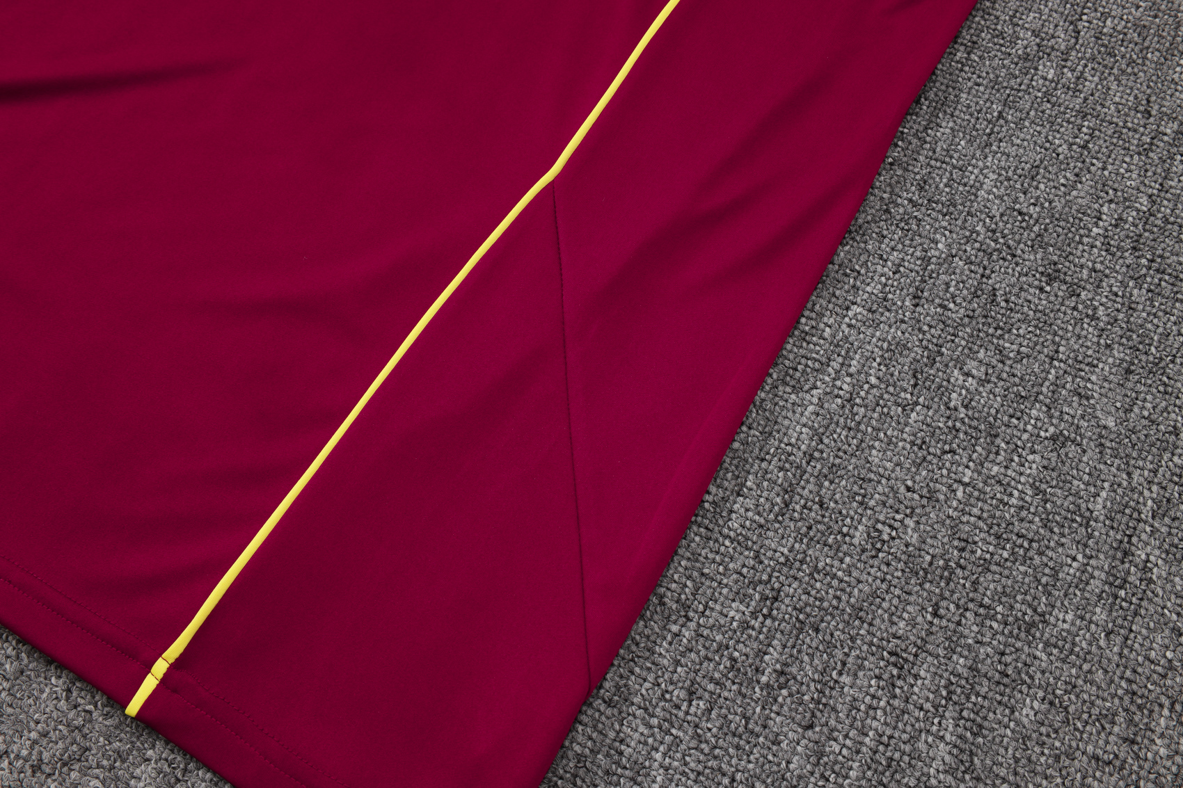 Arsenal Sleeveless Training Kit Red 2025/26