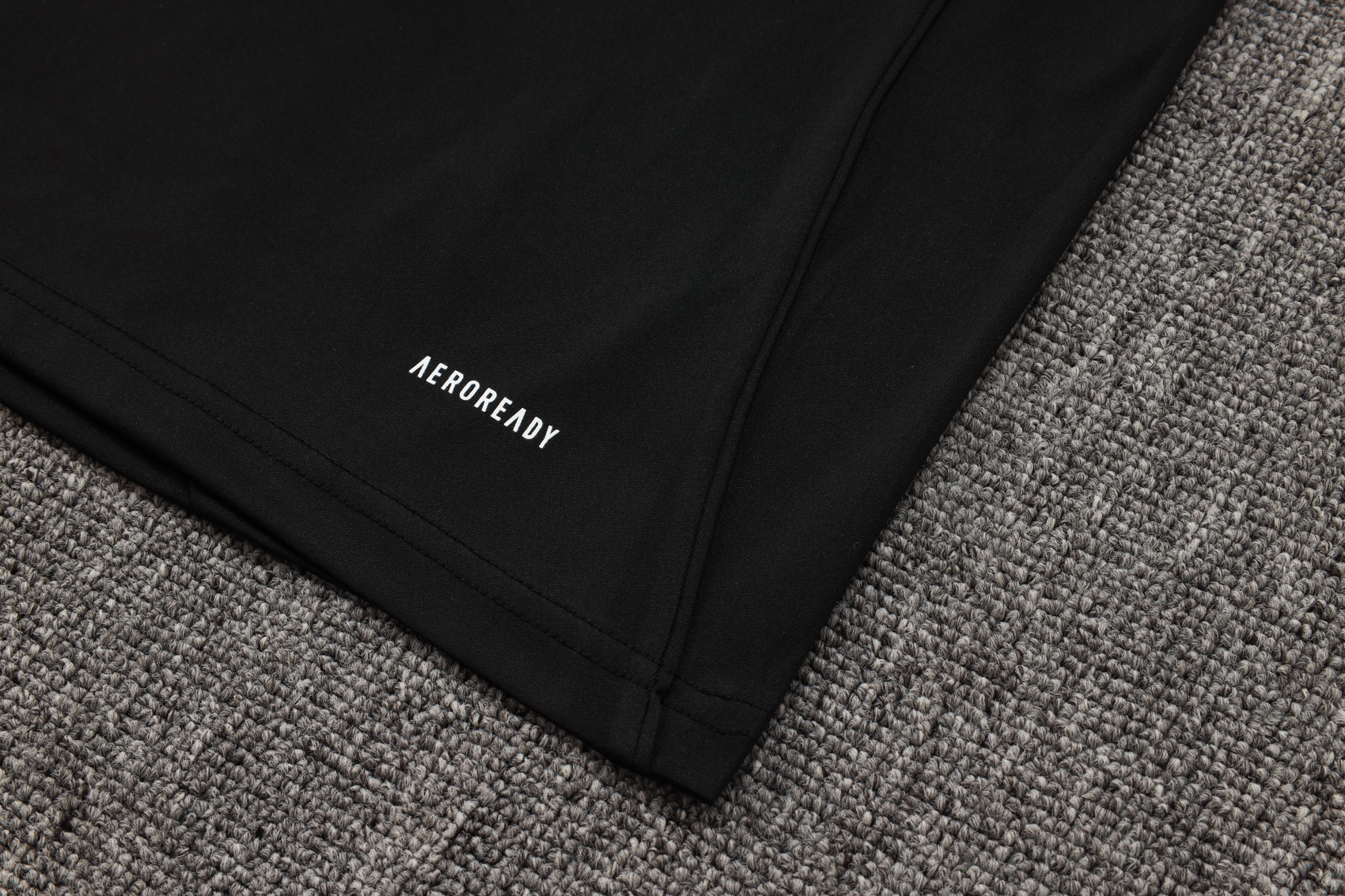 Liverpool Sleeveless Training Kit Black 2025/26