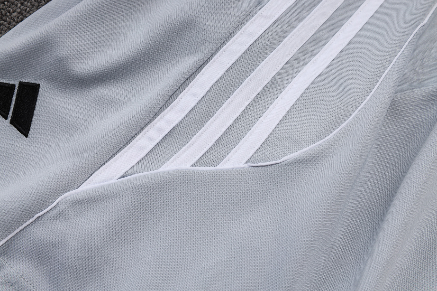 Real Madrid Training Jersey Kit Gray 2025/26