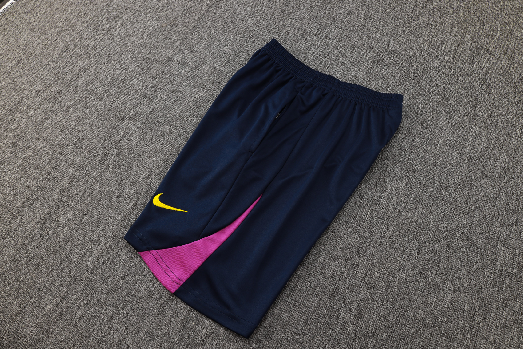 Barcelona Sleeveless Training Kit 2025/26